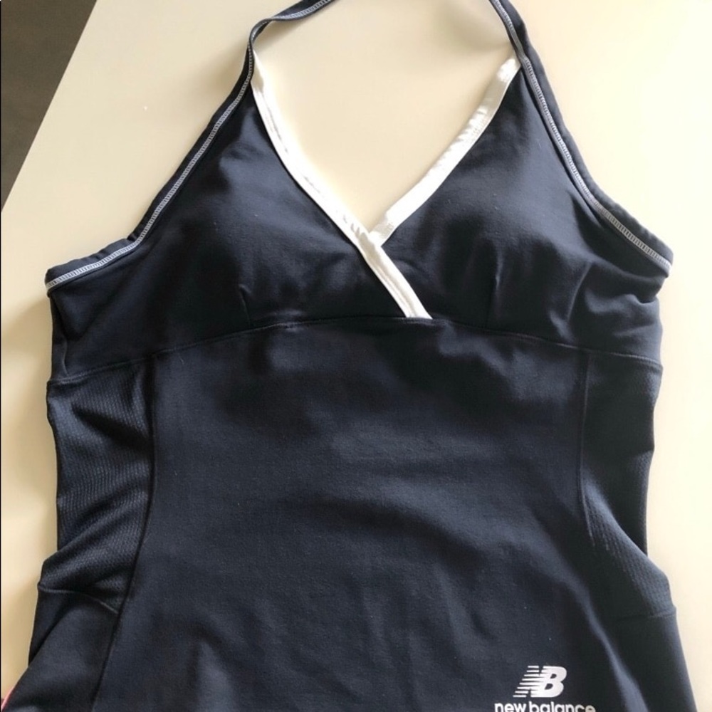 Brand new New Balance workout sport top size L